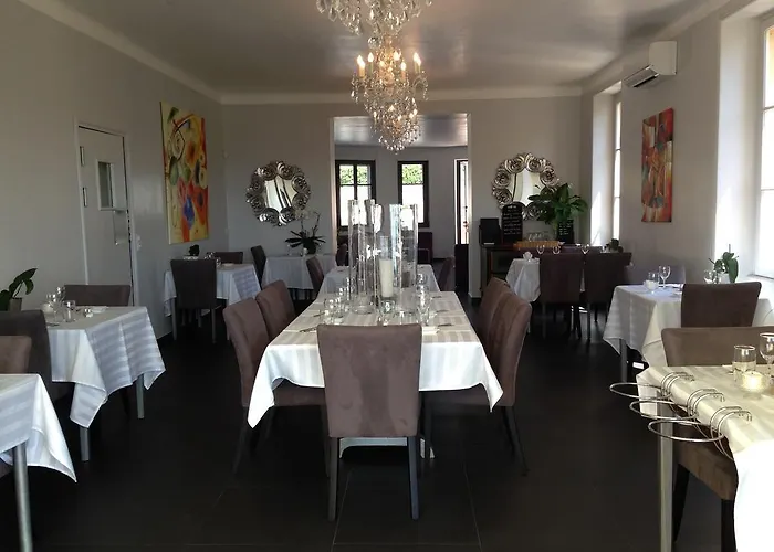 La Cigale Otel