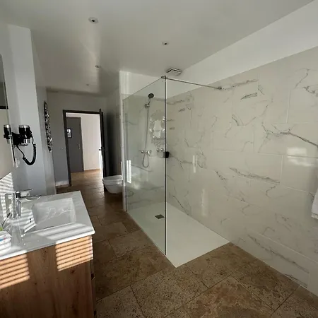 Hotel La Cigale 3*