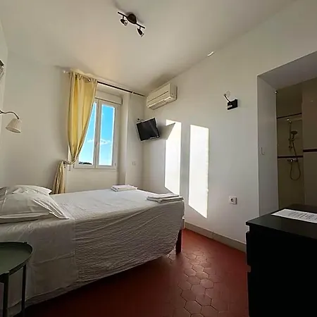 La Cigale 3*