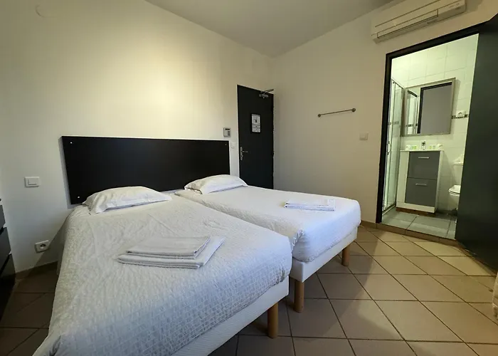 Hotel La Cigale 3*